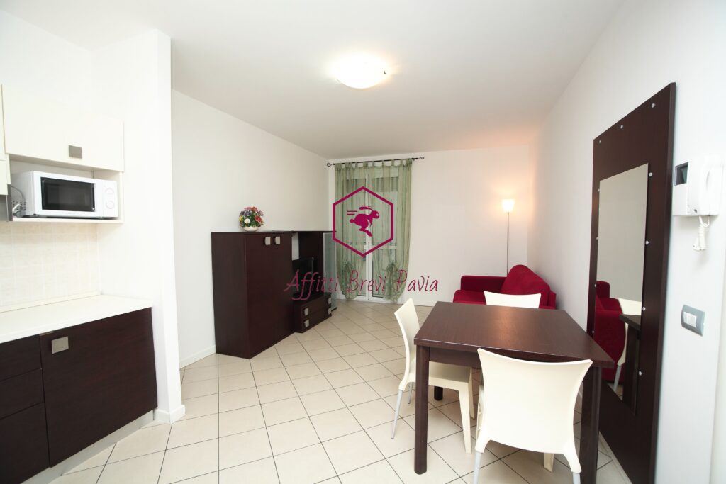2676 – Pavia – zona Policlinico – BILOCALE PER AFFITTI BREVI image 1