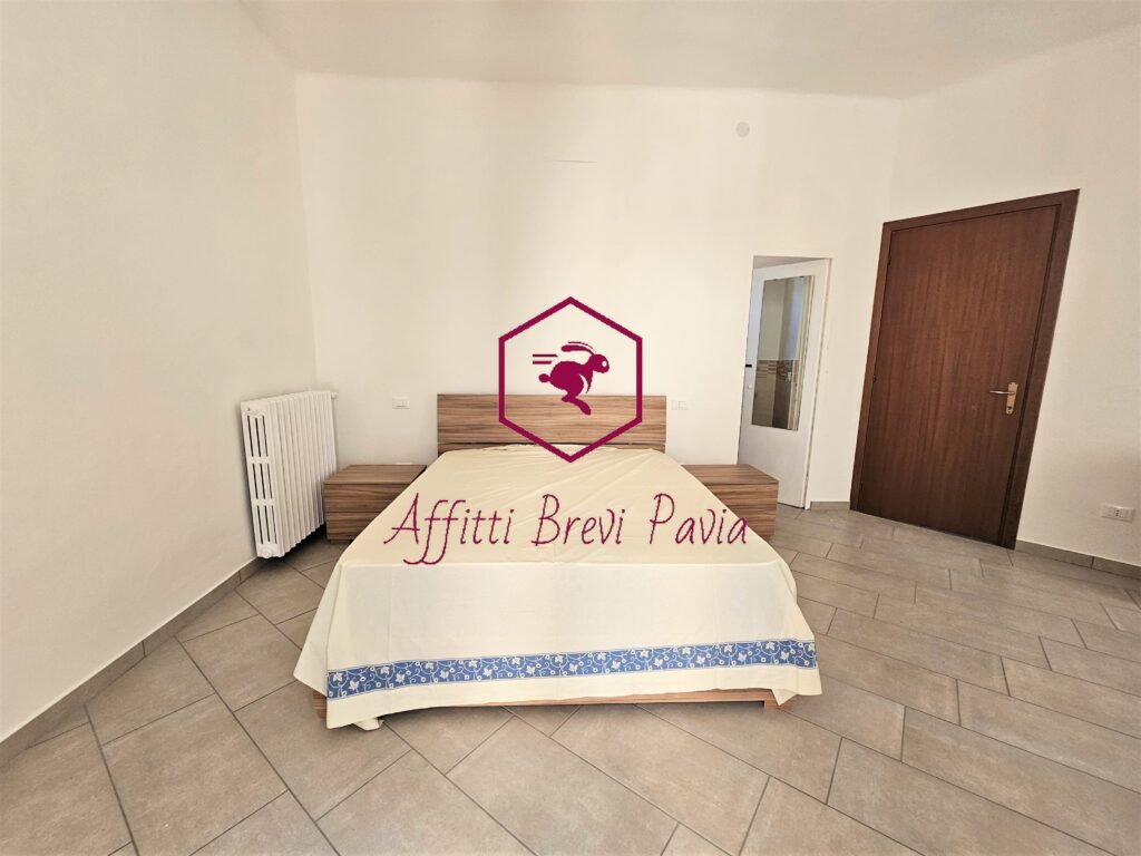2950 – Pavia, Centro Storico S.da Nuova – Trilocale Arredato image 2