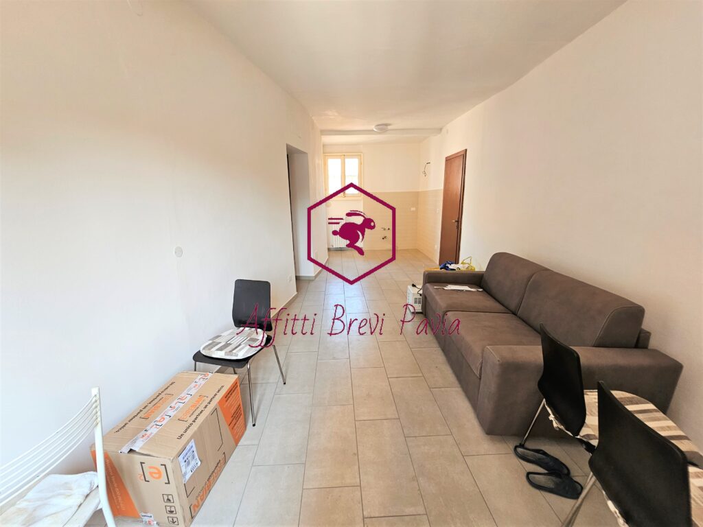 2950 – Pavia, Centro Storico S.da Nuova – Trilocale Arredato image 5